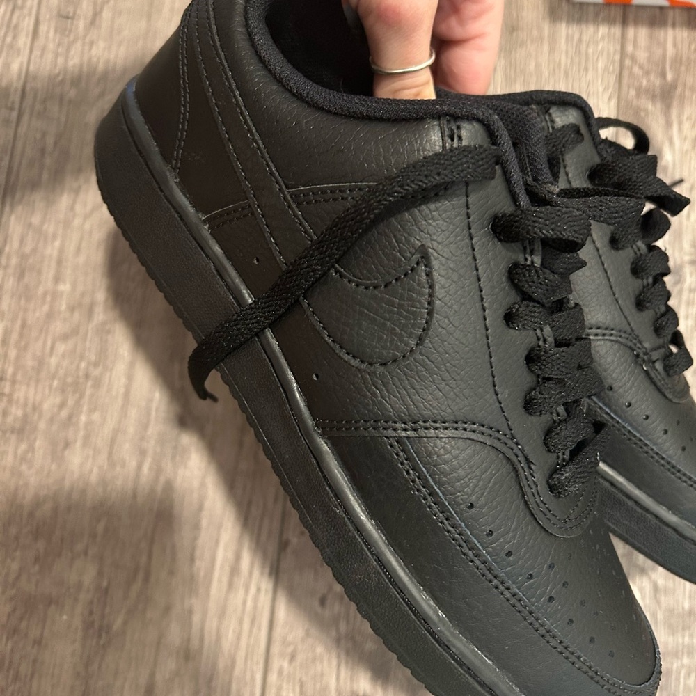 Nike Men's Black Sneakers